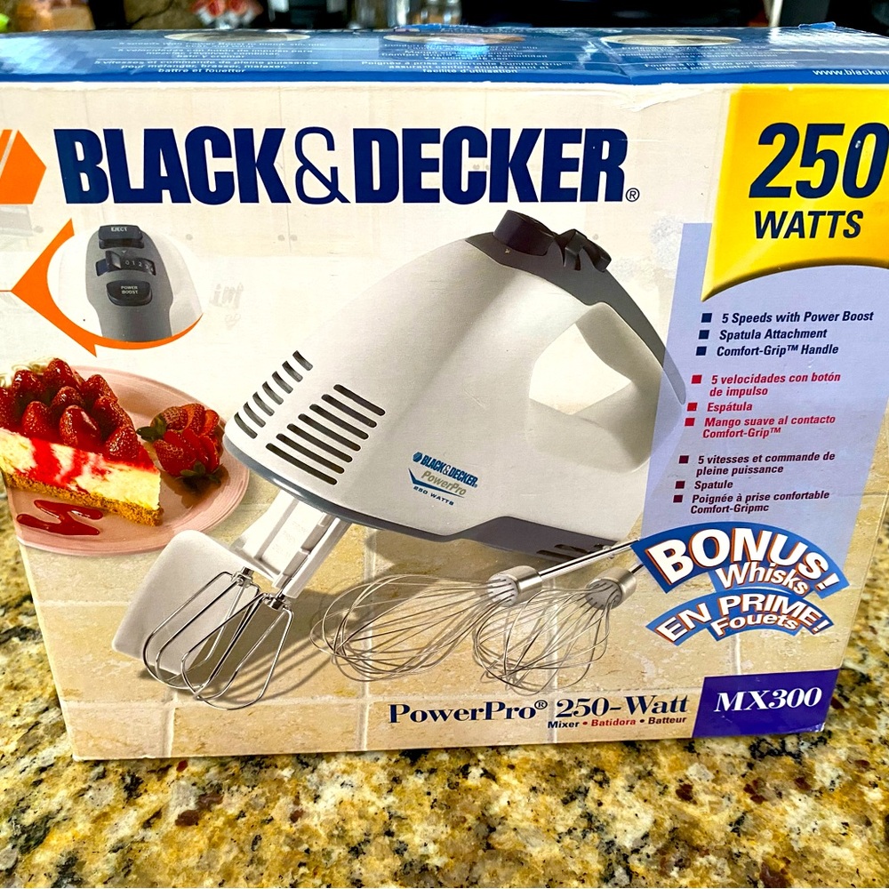 Black and Decker Power Pro 250 watt mixer